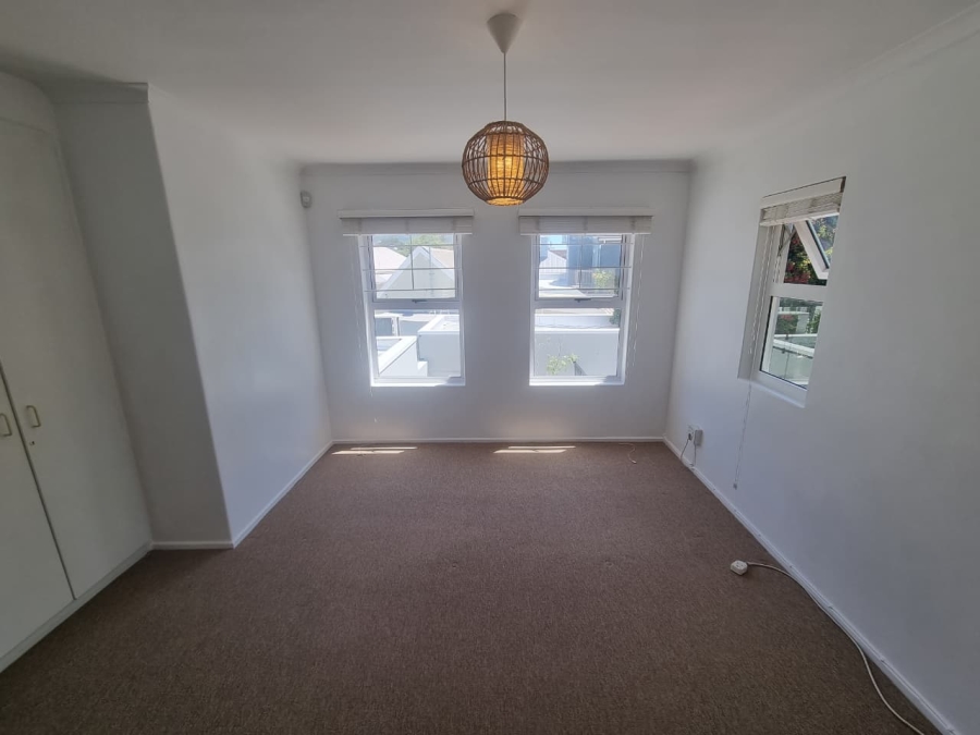 2 Bedroom Property for Sale in Claremont Upper Western Cape
